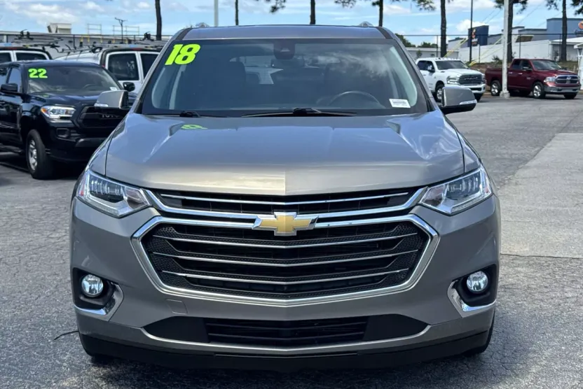 2018 Chevrolet Traverse Premier photo 1