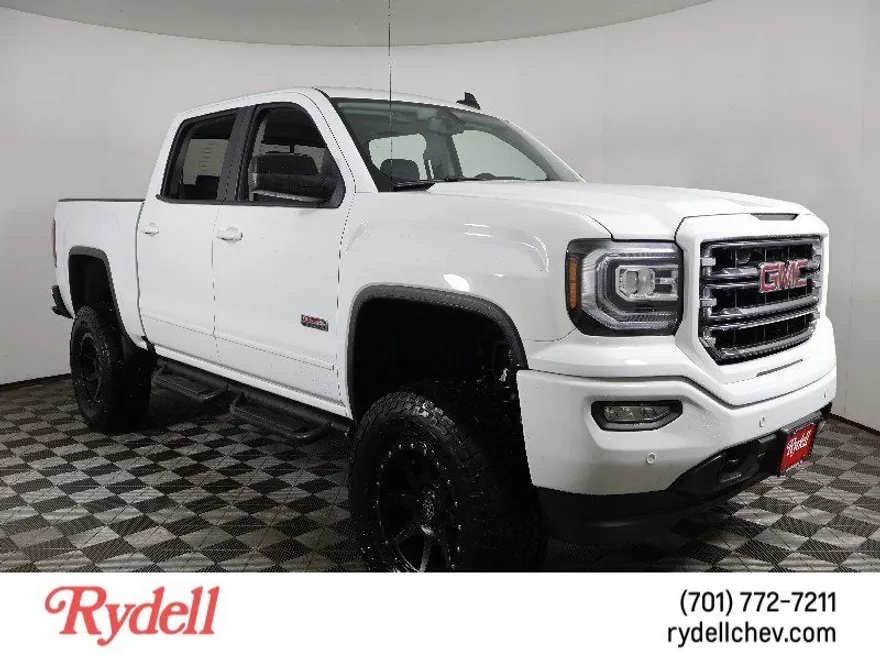 2017 Gmc Sierra 1500 SLT photo 1