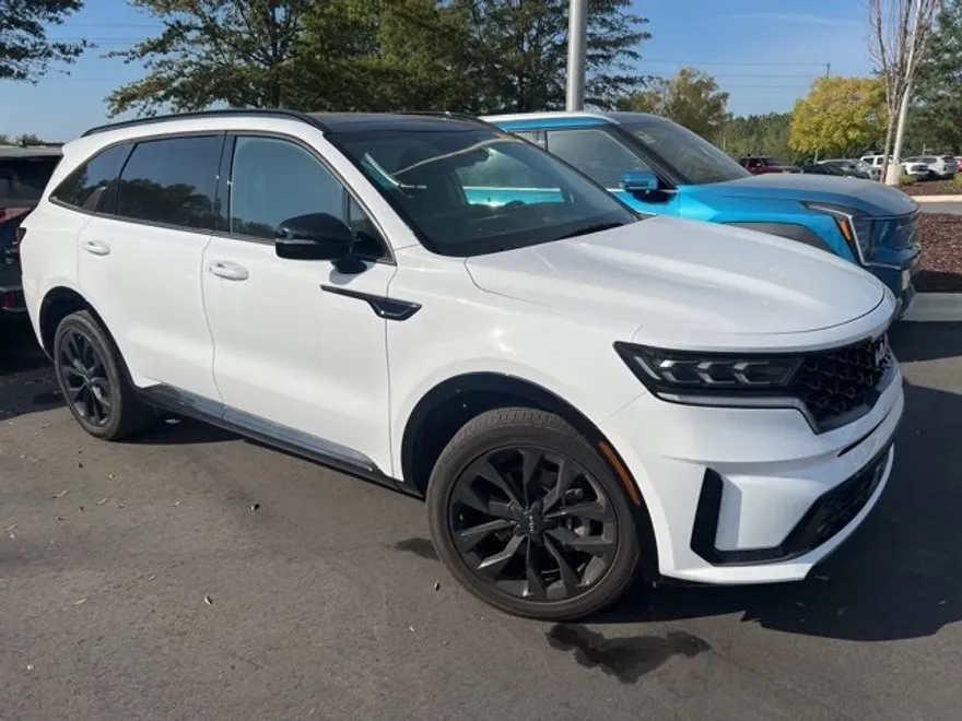 2023 Kia Sorento SX photo 1