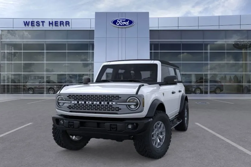 2025 Ford Bronco Badlands photo 1