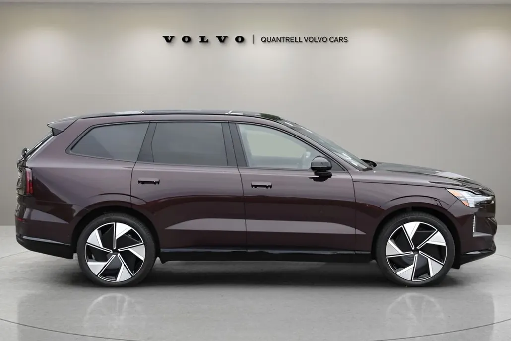 2025 Volvo EX90 Ultra photo 1