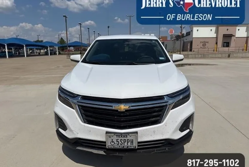 2023 Chevrolet Equinox LT photo 1