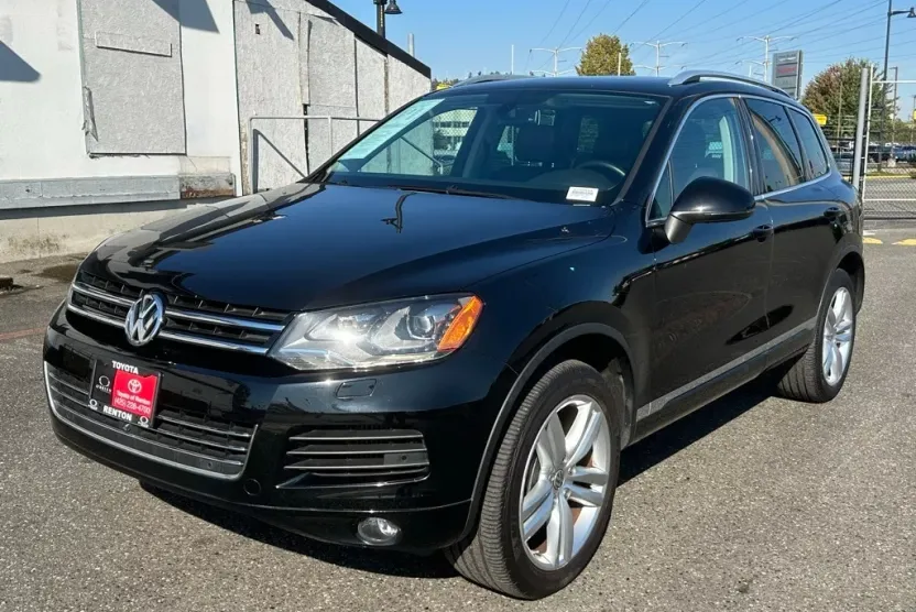 2014 Volkswagen Touareg V6 TDI photo 1