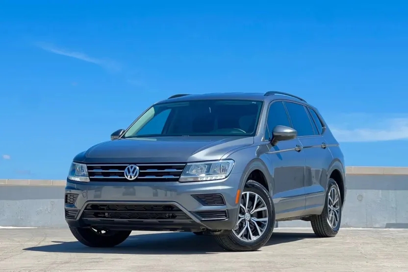 2021 Volkswagen Tiguan Sport photo 1