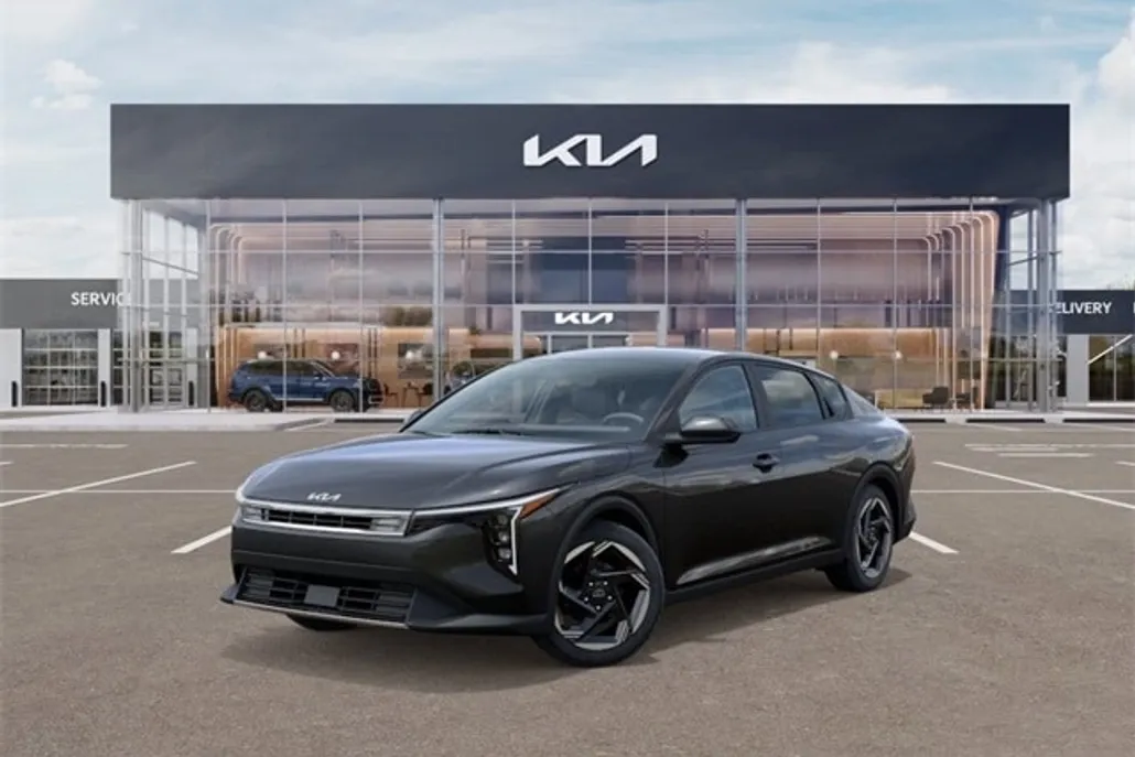 2025 Kia K4 EX photo 1