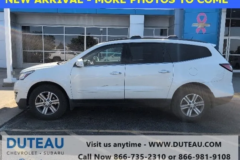 2015 Chevrolet Traverse 1LT photo 1