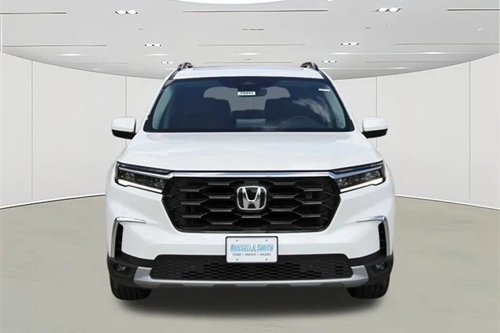 2025 Honda Pilot Touring photo 1