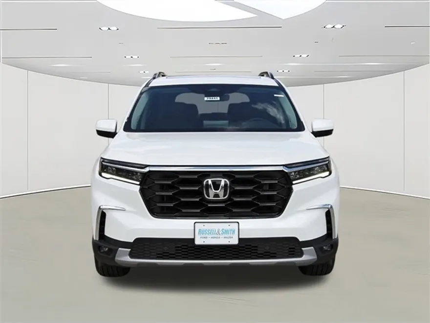 2025 Honda Pilot Touring photo 1