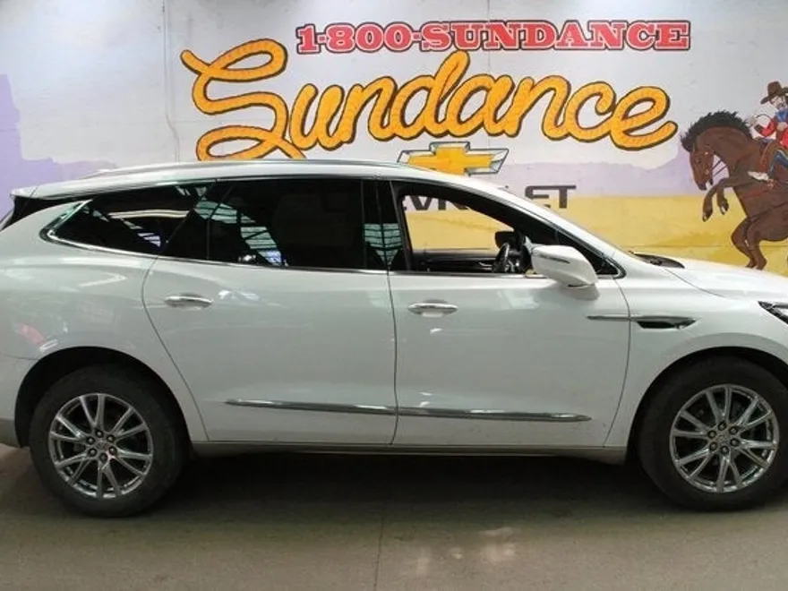 2023 Buick Enclave Premium photo 1