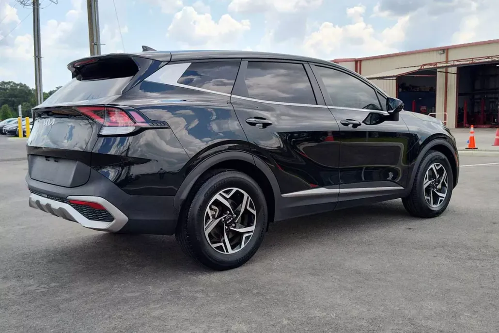 2023 Kia Sportage LX photo 1