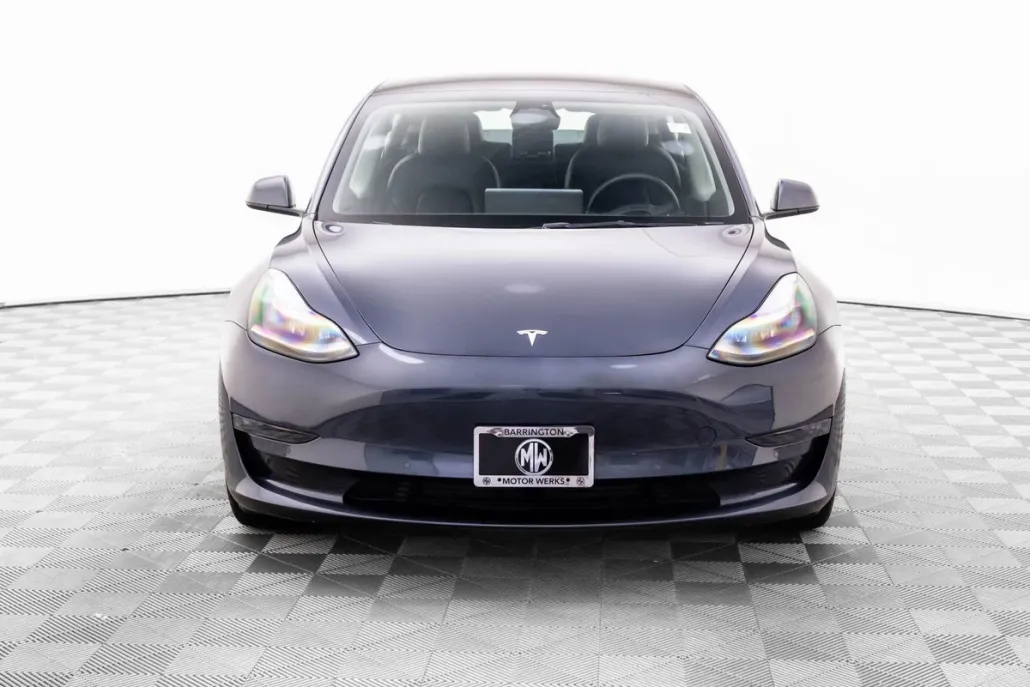 2022 Tesla Model 3 Long Range photo 1