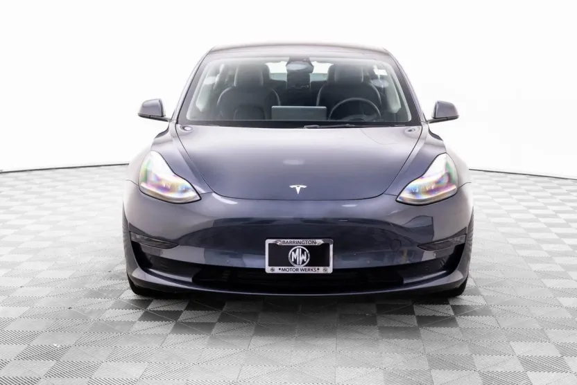2022 Tesla Model 3 Long Range photo 1