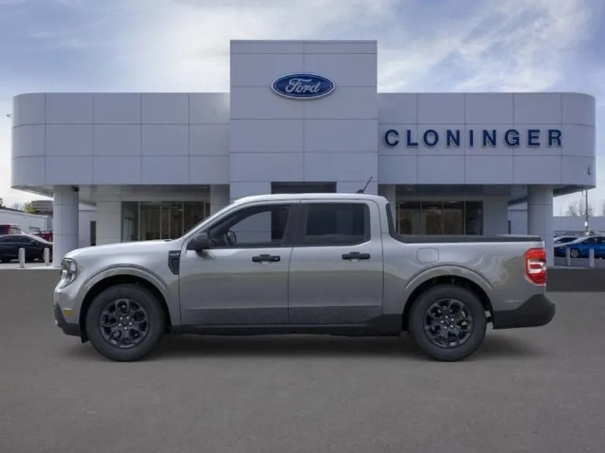 2025 Ford Maverick XLT photo 1