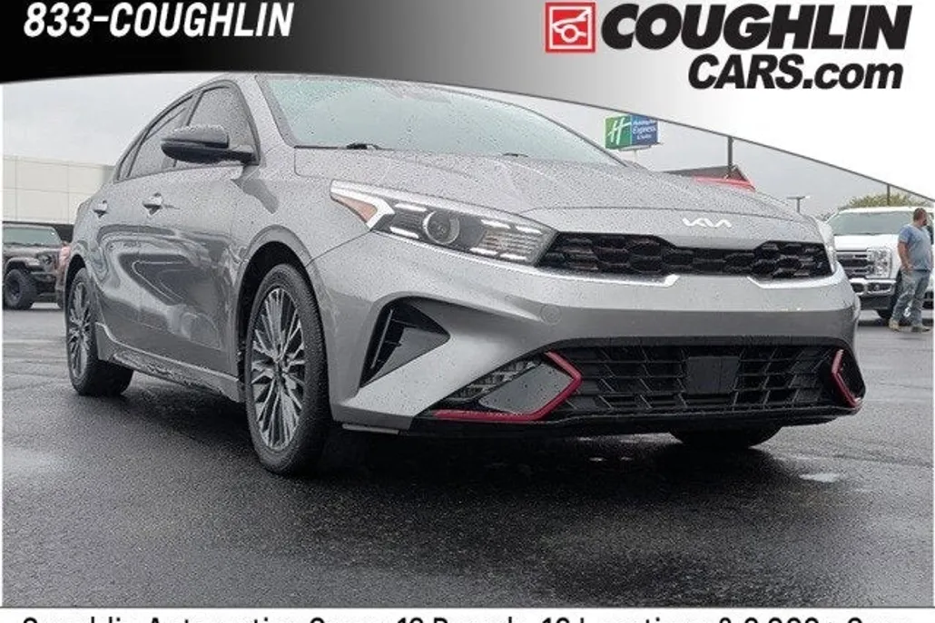 2023 Kia Forte GT-Line photo 1