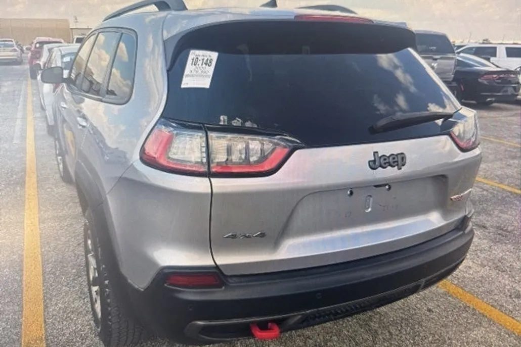 2020 Jeep Cherokee Trailhawk photo 1