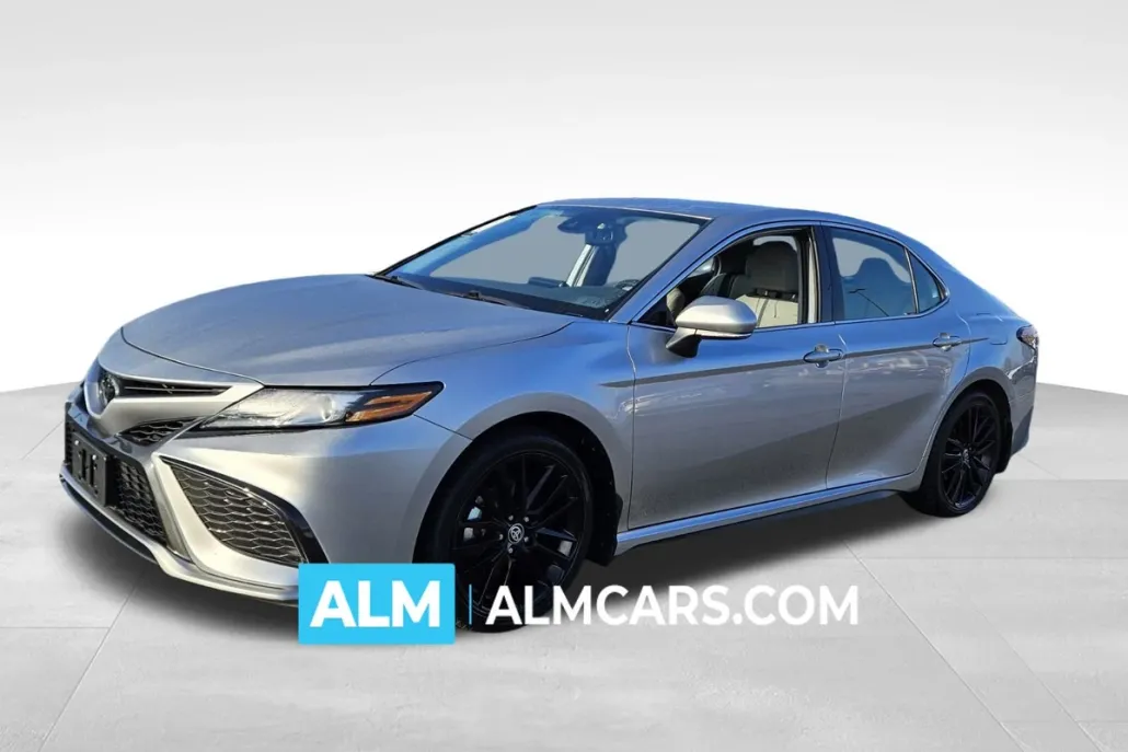2023 Toyota Camry XSE photo 1