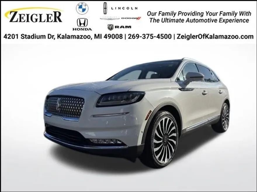 2022 Lincoln Nautilus Black Label photo 1