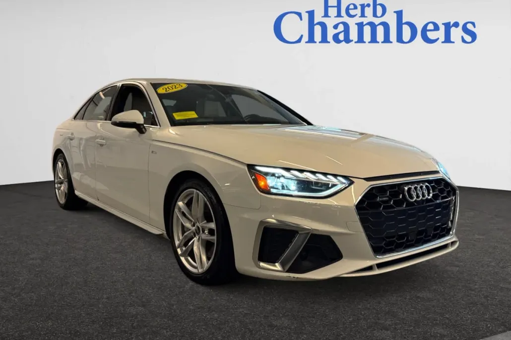 2023 Audi A4 S line Quattro Premium Plus photo 1