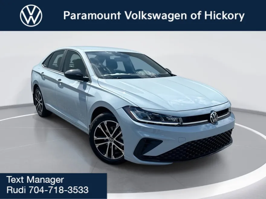 2025 Volkswagen Jetta Sport photo 1
