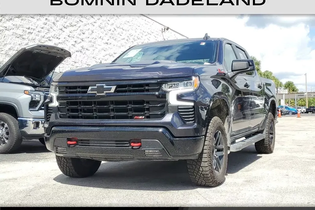 2024 Chevrolet Silverado 1500 LT Trail Boss photo 1