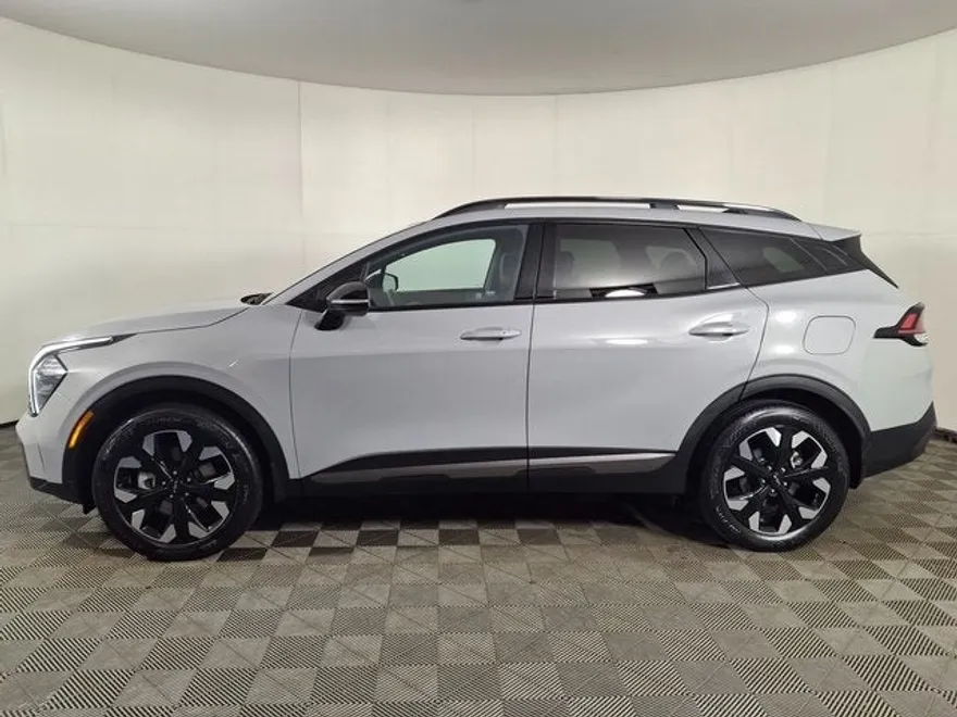 2023 Kia Sportage X-Line photo 1