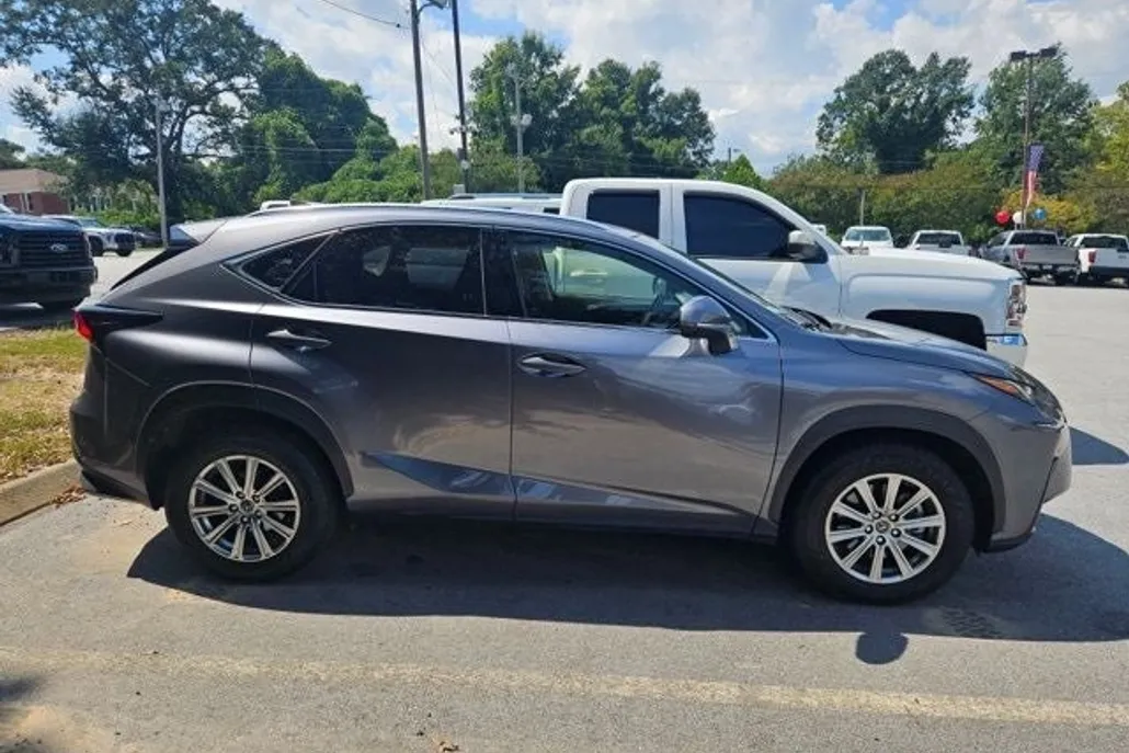 2021 Lexus NX 300 photo 1