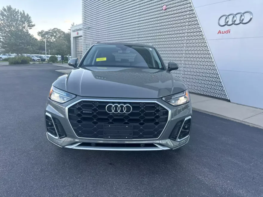 2025 Audi Q5 S line Premium Plus photo 1
