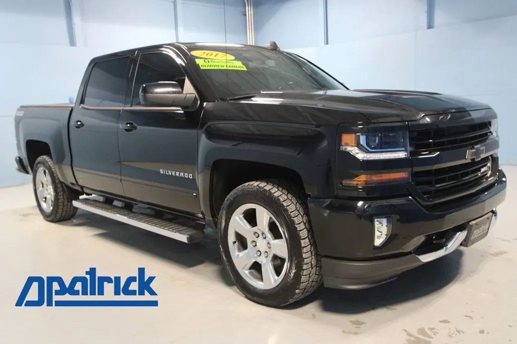 2017 Chevrolet Silverado 1500 LT photo 1