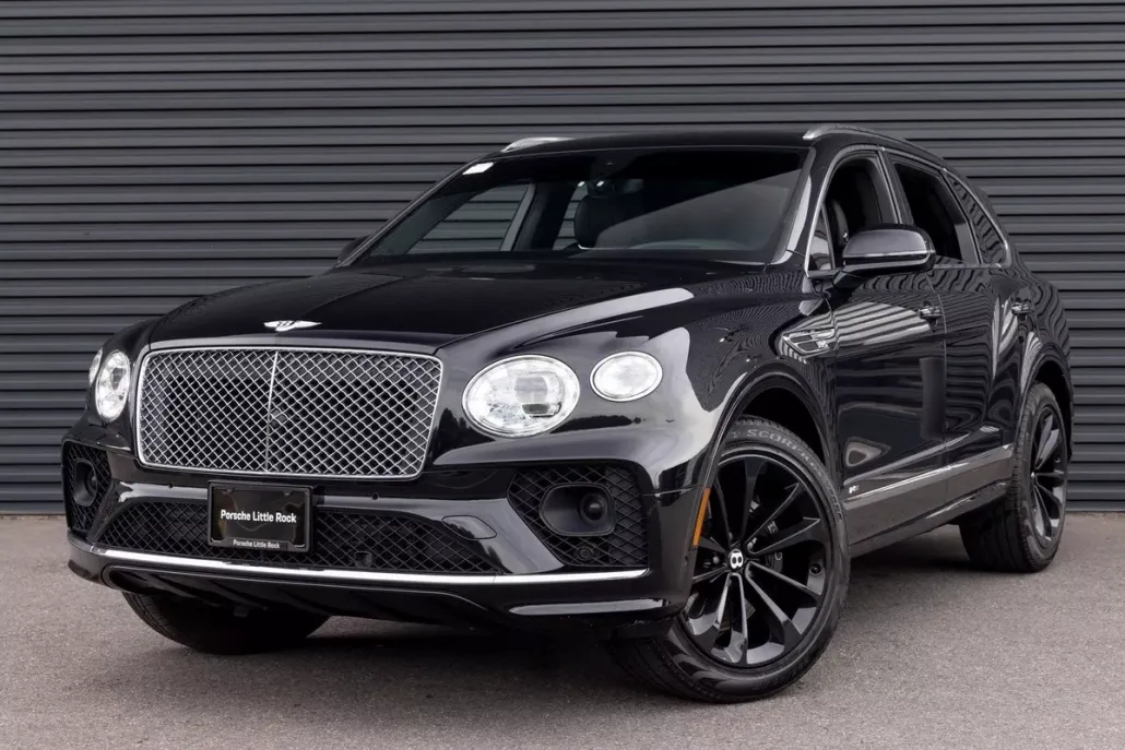 2022 Bentley Bentayga V8 photo 1