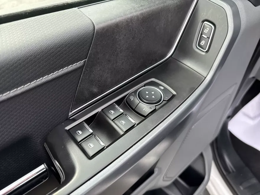 2024 Ford F-150 XLT photo 1