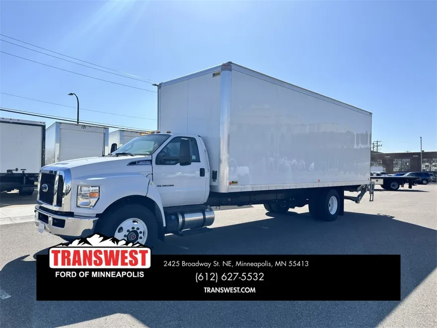 2025 Ford F-650 Base photo 1