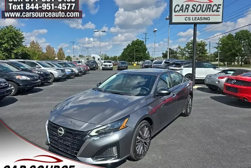 2025 Nissan Altima 2.5 SV photo 1