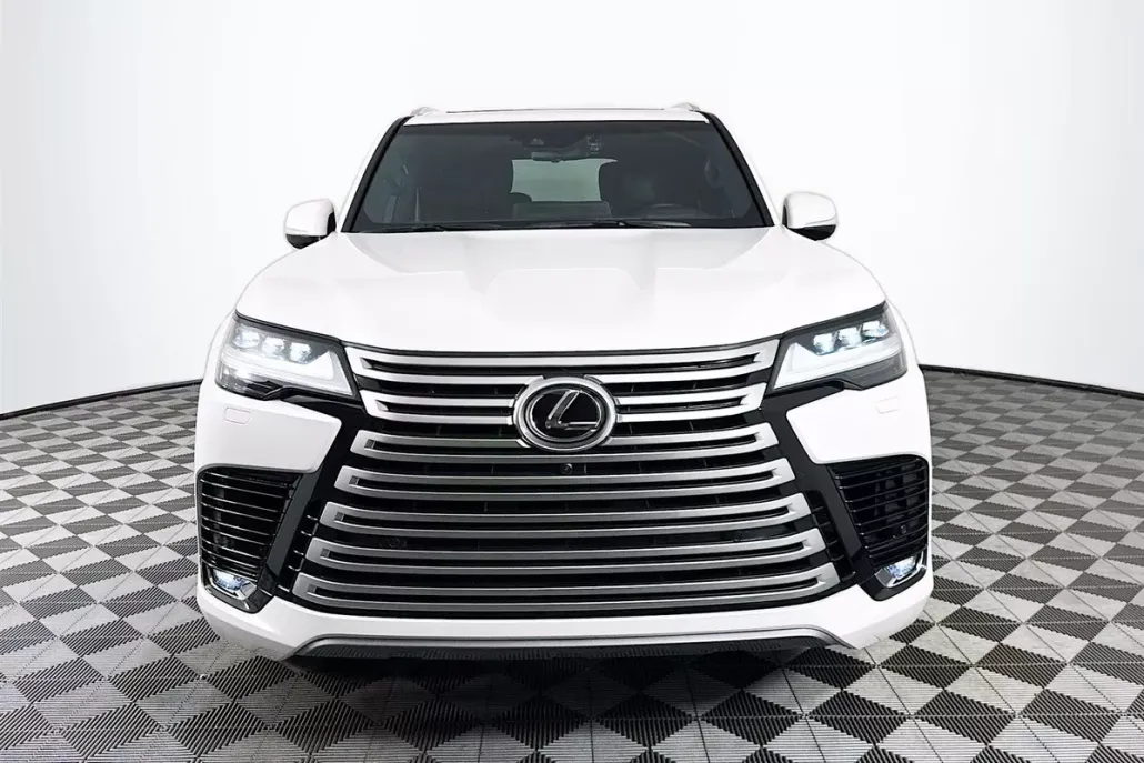 2023 Lexus LX 600 Ultra Luxury photo 1