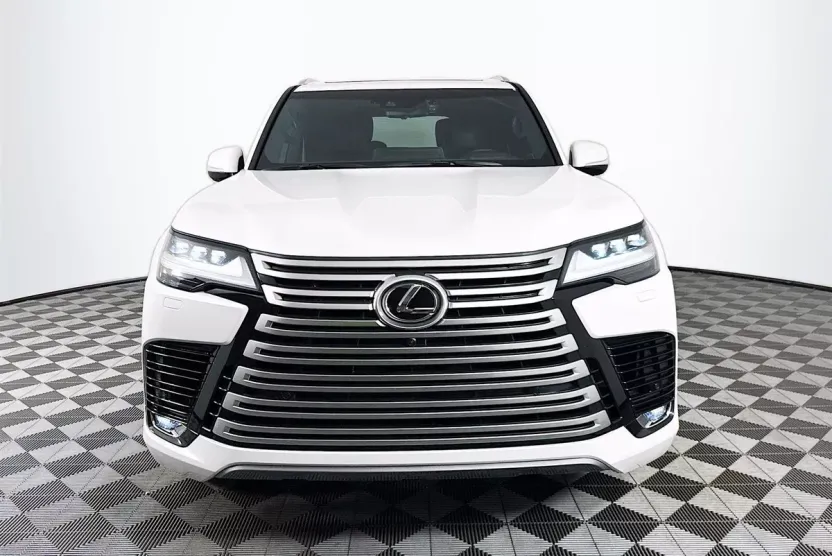 2023 Lexus LX 600 Ultra Luxury photo 1
