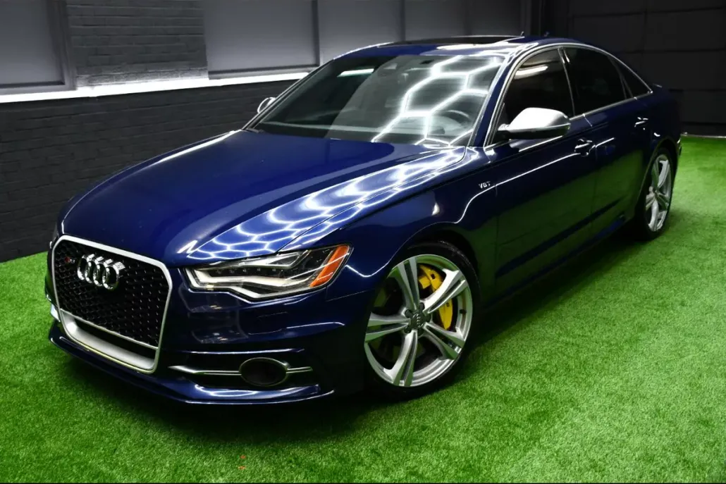 2013 Audi S6 Prestige photo 1