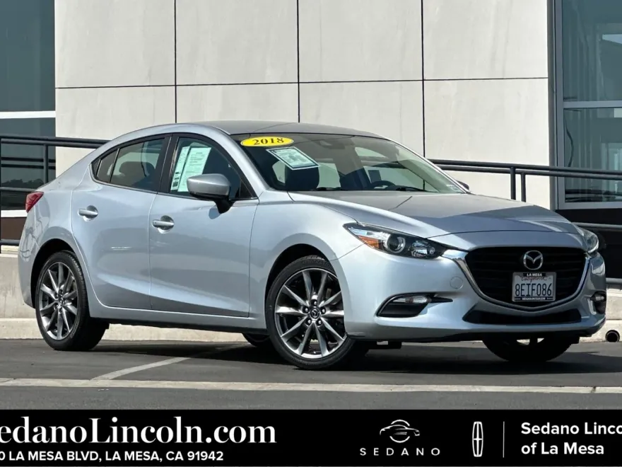 2018 Mazda Mazda3 Touring photo 1