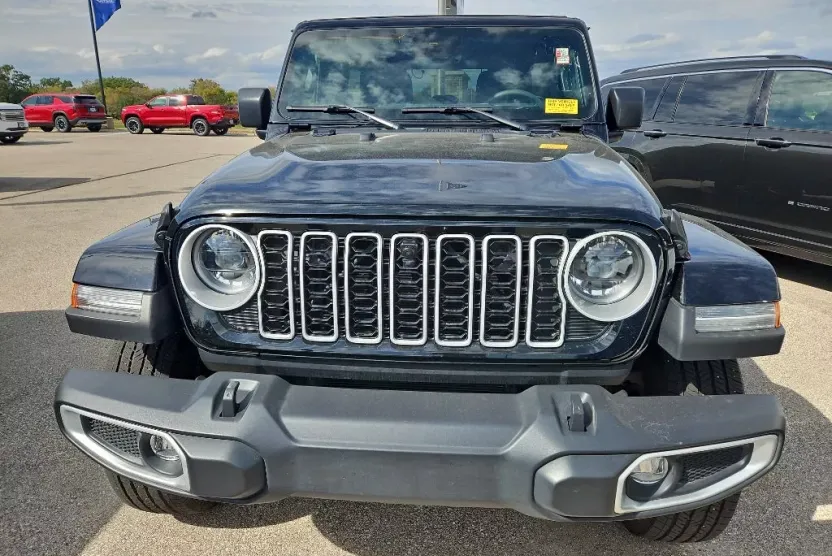 2024 Jeep Wrangler Sahara photo 1