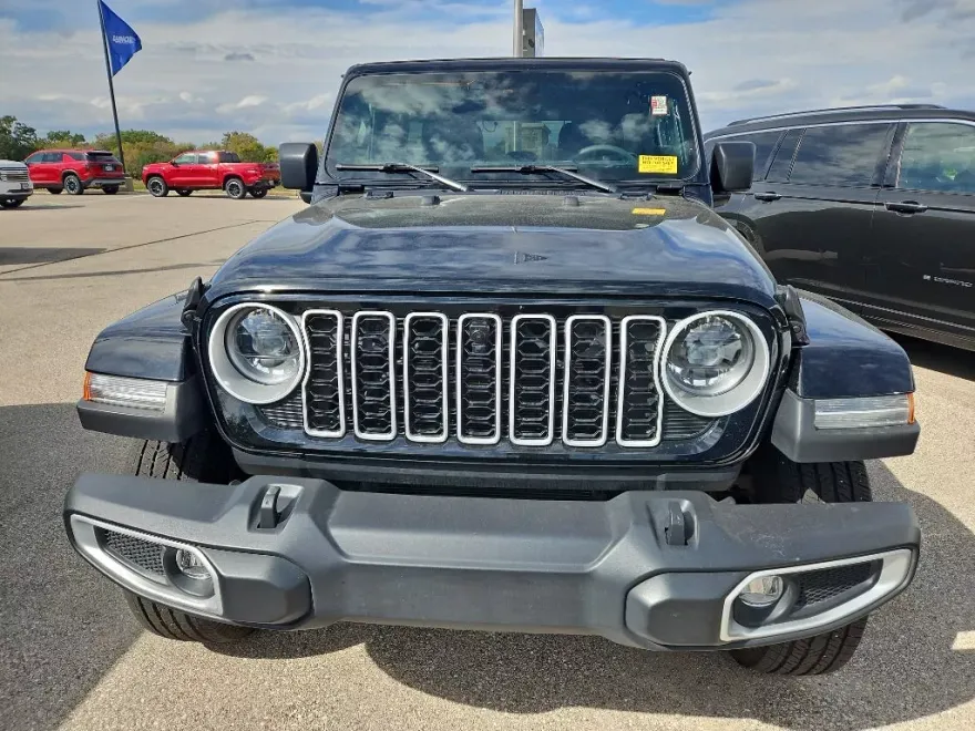 2024 Jeep Wrangler Sahara photo 1