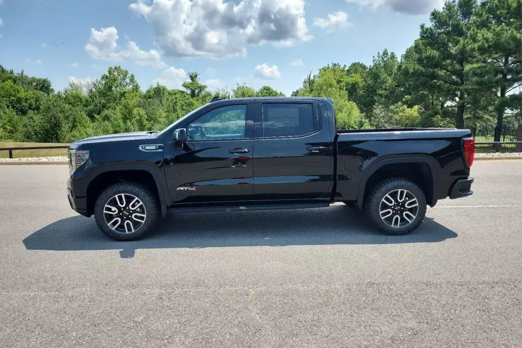 2026 Gmc Sierra 1500 AT4 photo 1
