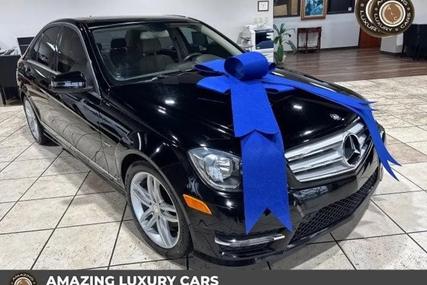 2012 Mercedes Benz C 250 Luxury photo 1