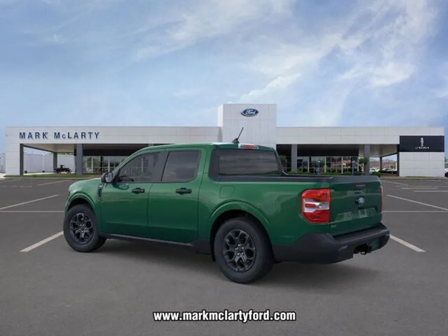 2025 Ford Maverick XLT photo 1