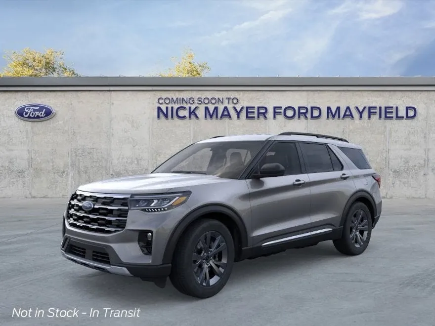 2025 Ford Explorer photo 1