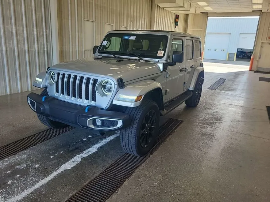 2022 Jeep Wrangler 4xe Unlimited Sahara photo 1
