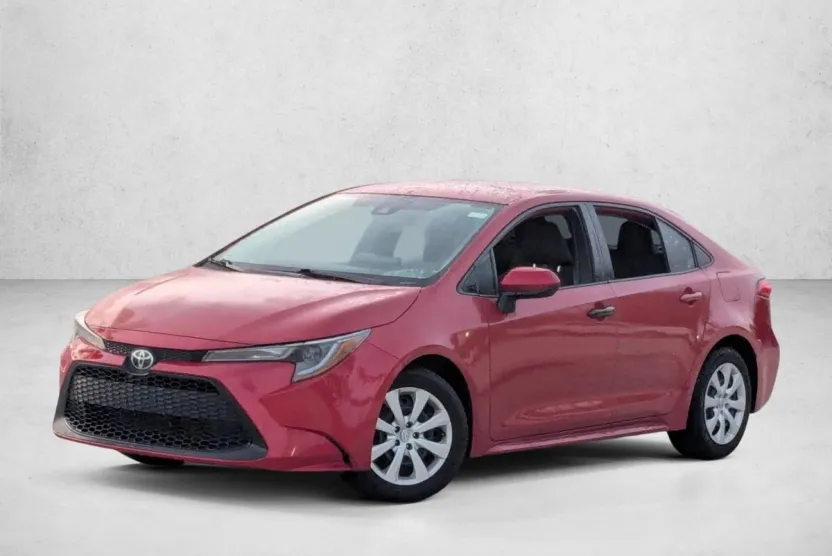 2020 Toyota Corolla LE photo 1