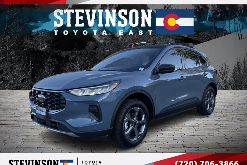 2025 Ford Escape ST-Line photo 1