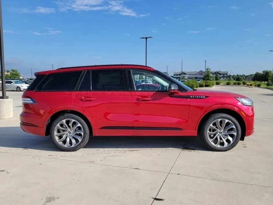 2025 Lincoln Aviator Premiere photo 1