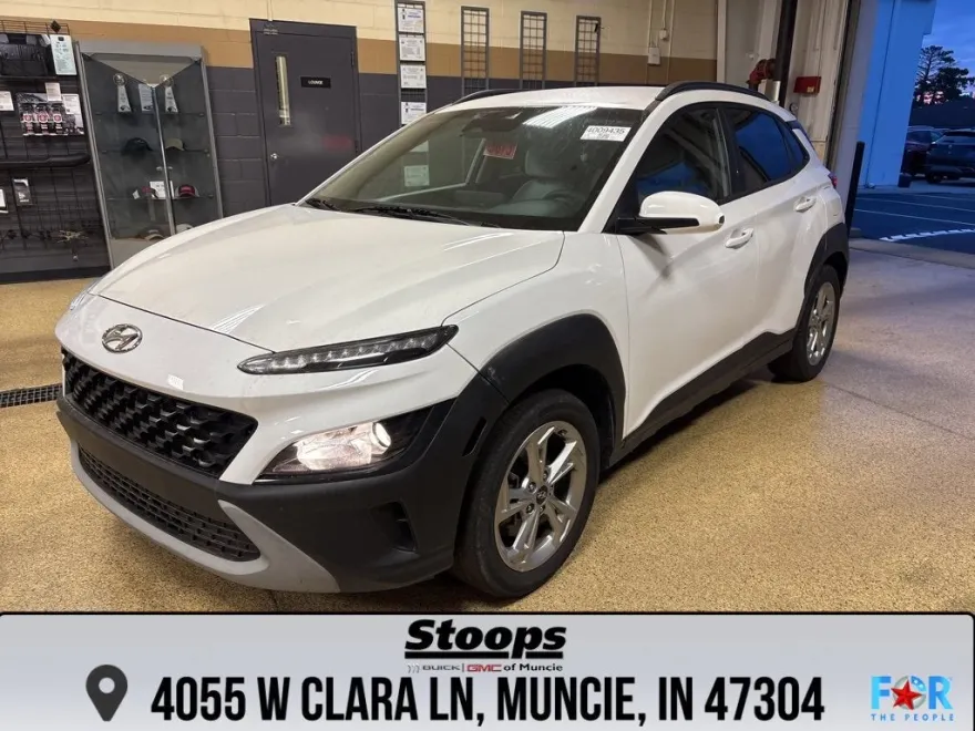 2022 Hyundai Kona SEL photo 1
