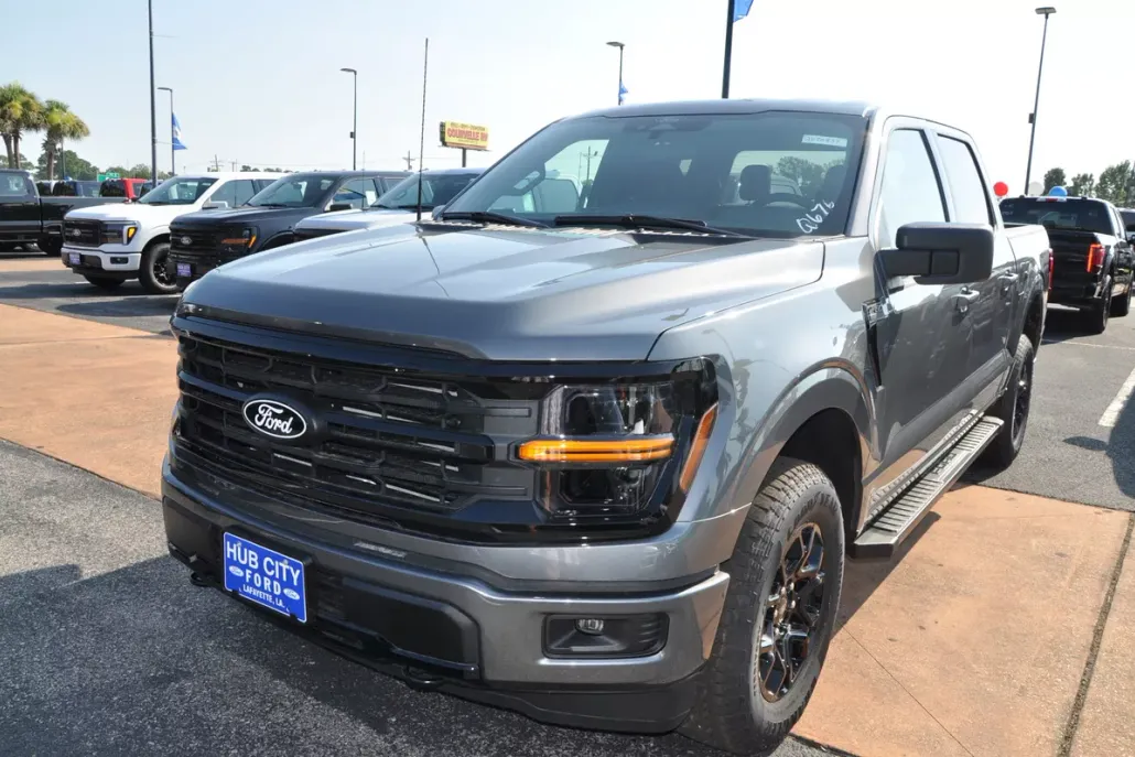 2025 Ford F-150 XLT photo 1