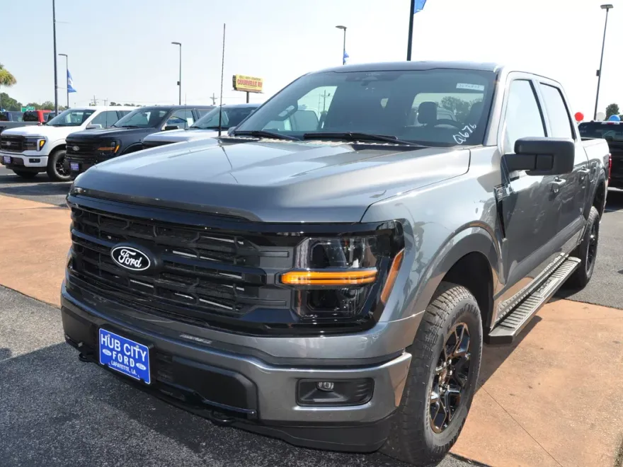 2025 Ford F-150 XLT photo 1