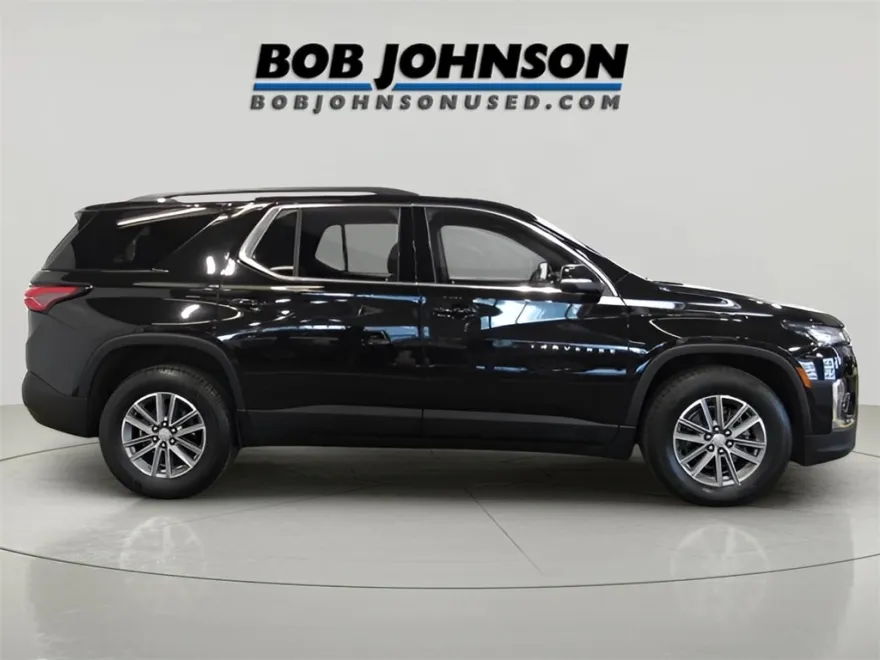 2023 Chevrolet Traverse 1LT photo 1